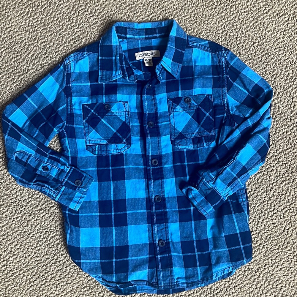 Cherokee long sleeve shirt. Size XS. 4/5. Great condition